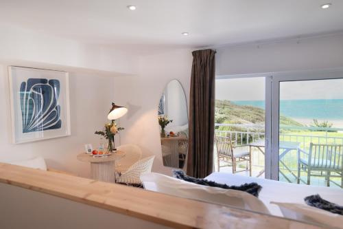 Le Grand Large Panoramic Room