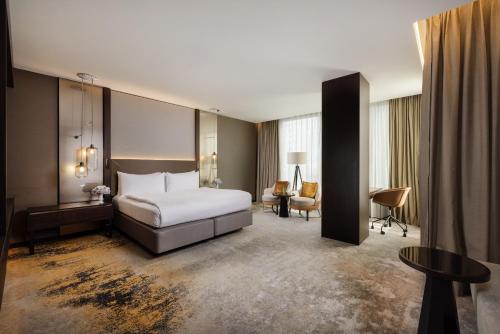 Premium King Room