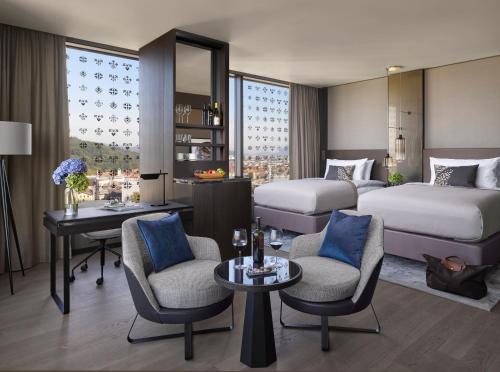 Club Twin Room