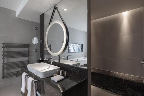 One Bedroom Suite