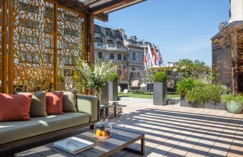 Royal Terrace Suite