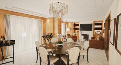 Royal Terrace Suite