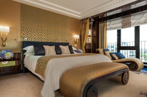 The Blue Suite One Bedroom King Bed