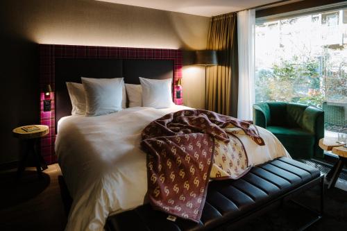 Deluxe King Room