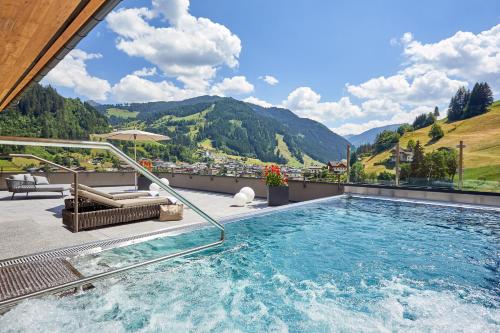 Suite with Private Pool