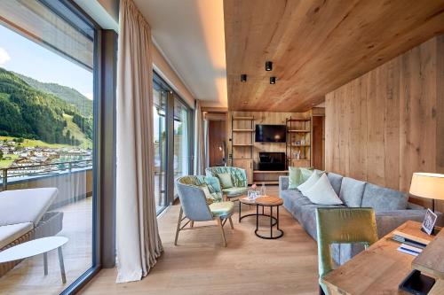 Superior Suite