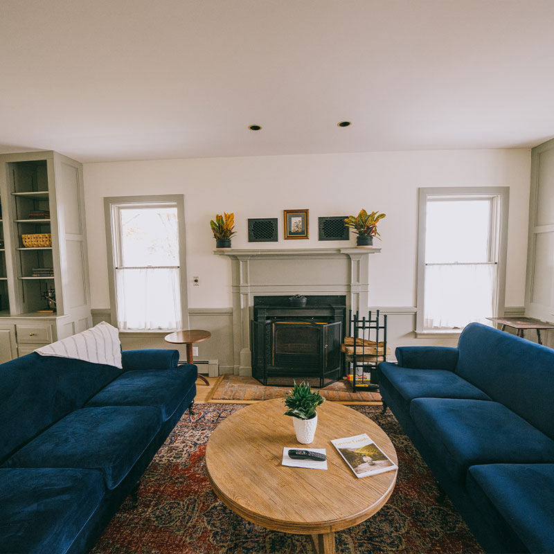 The Farmhouse - 4 Bedroom Residence