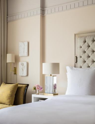 Accessible Superior Room King Bed