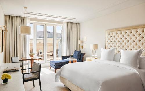 Grand Premier Room King with Terrace