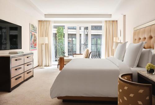 Courtyard Suite King