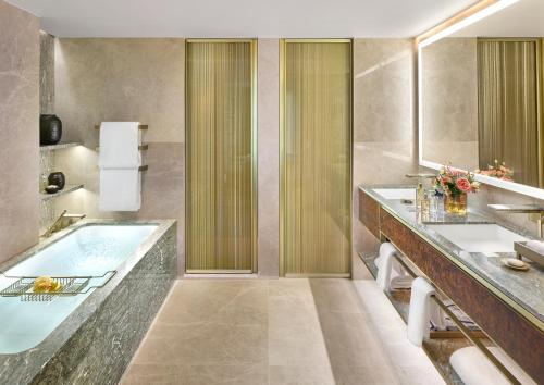 Hanover Suite King