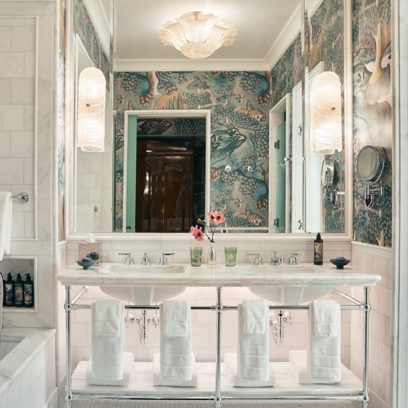 The Mansion Suite