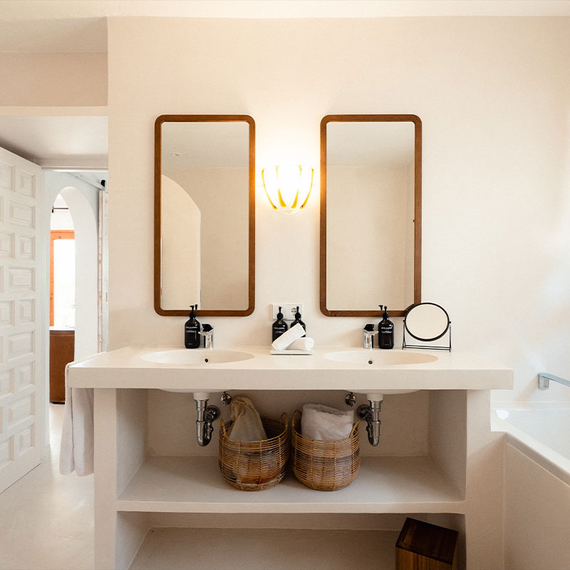 Hibiscus Suite