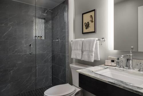 Orvis Inn Deluxe King Suite