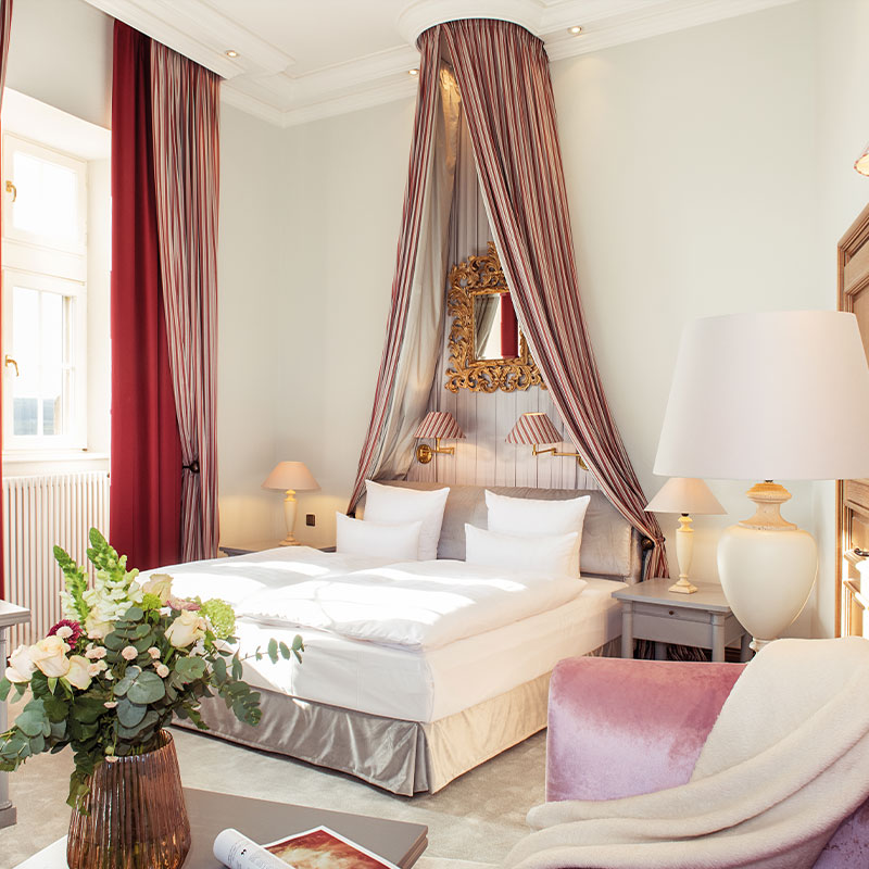 Queen Junior Suite