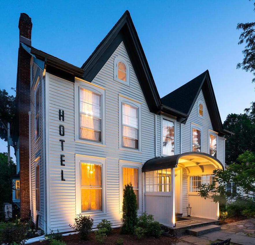 Twin Gables of Woodstock