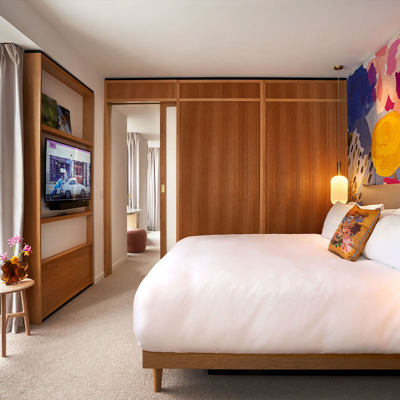 Henrietta Suite