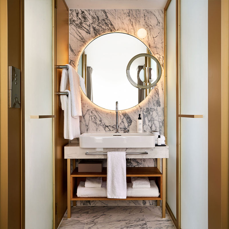 Henrietta Suite