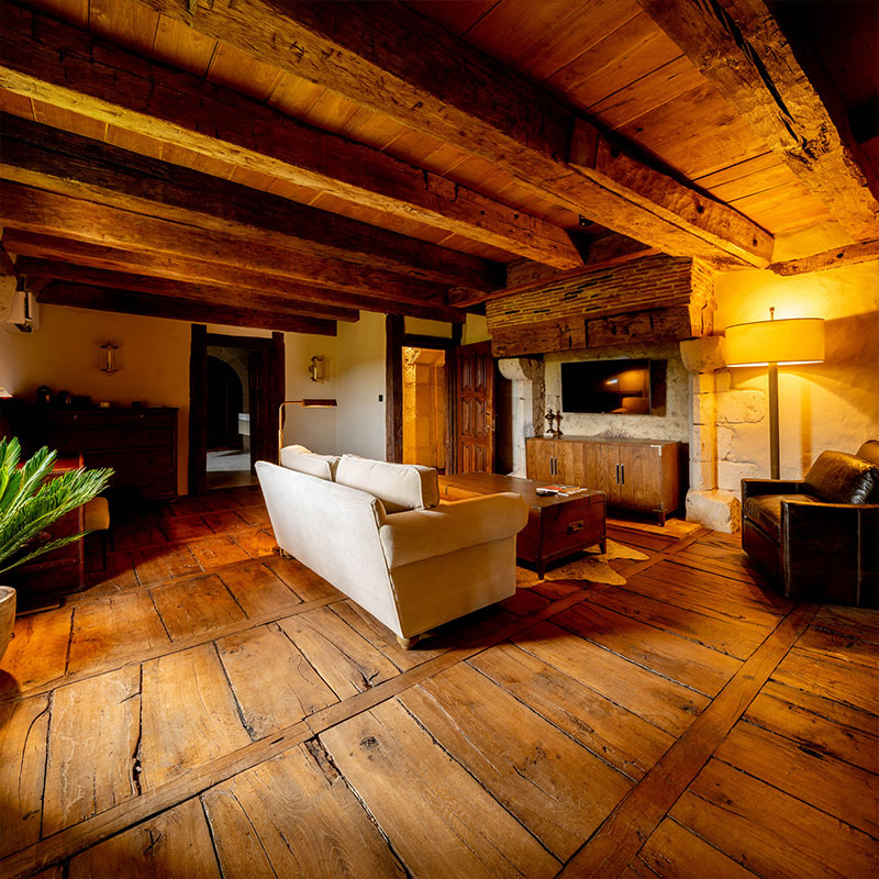 Toulouse-Lautrec Penthouse Suite