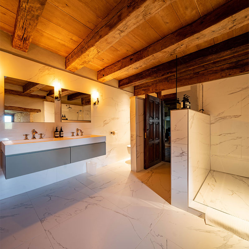Toulouse-Lautrec Penthouse Suite