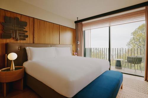 Balcony Park Suite