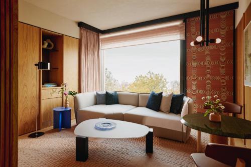 Balcony Park Suite