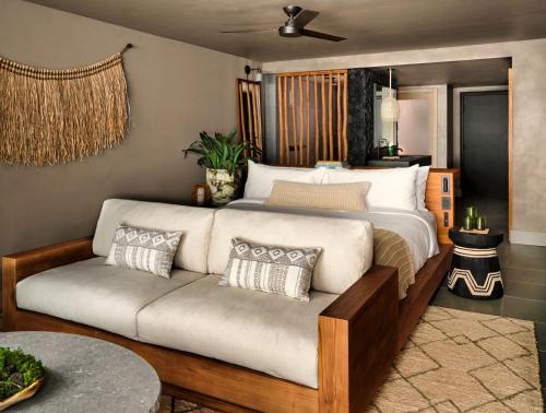 Panoramic Ocean View King