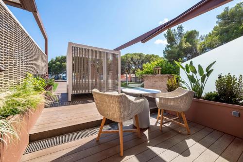 Deluxe Sea View and Chill Out Terrace