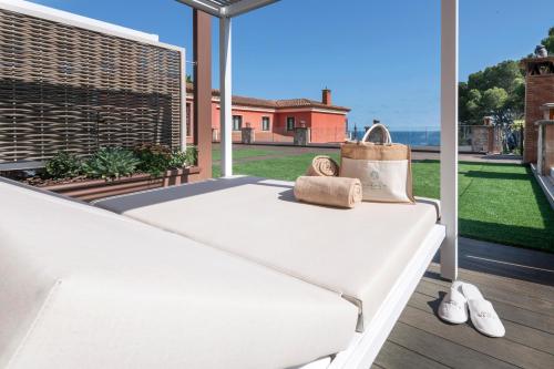 Deluxe Sea View and Chill Out Terrace