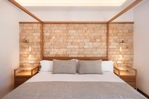 Sea Front Panoramic Suite