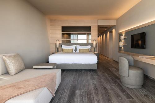 Suite with Private Pool