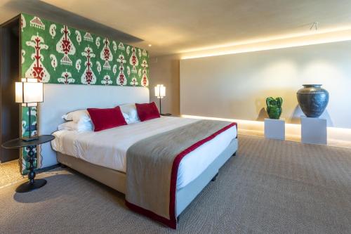 Deluxe Suite with Sea View