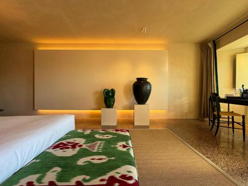 Deluxe Suite with Sea View