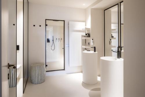 Deluxe Suite with Sea View