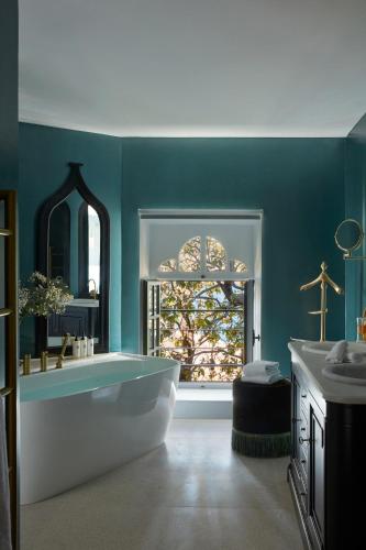 Timeless Suite
