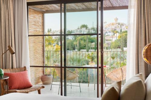 King Room with Terrace and Garden View