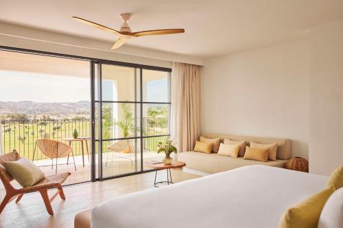 Junior Suite with Golf View