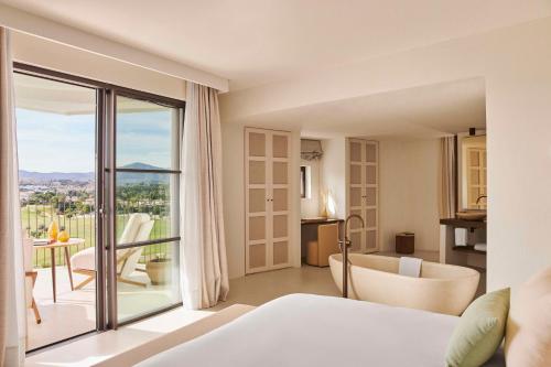 Family Signature Suite