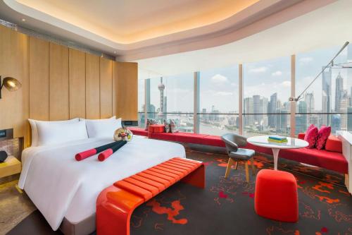 King Room with Pearl Tower View