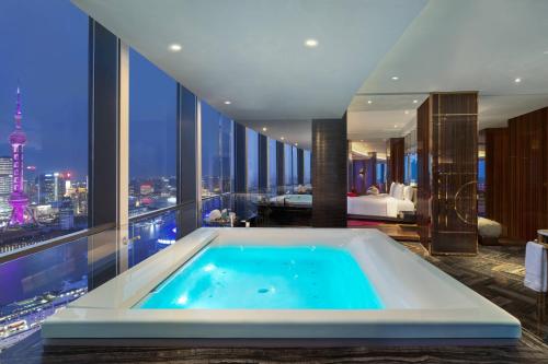 Presidetial King Suite