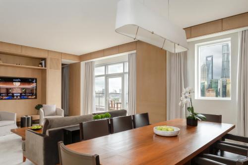 Bund View Terrace Suite