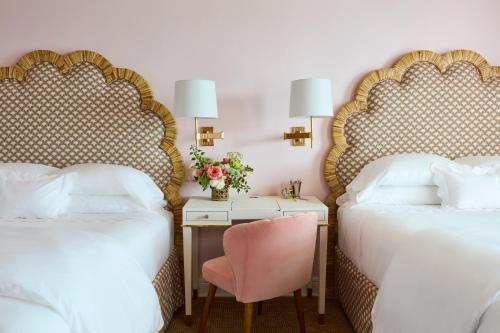 Standard Double Room with Two Double Beds