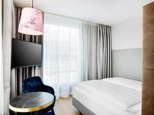 Double Room Mountain View with balcony