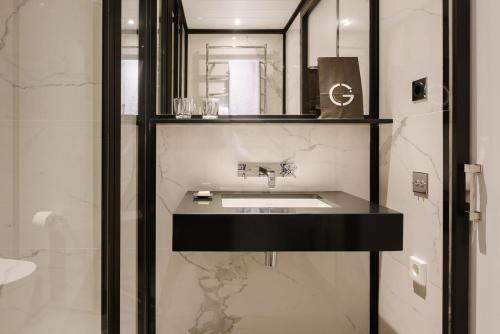 Basic Double Room with Spa Access