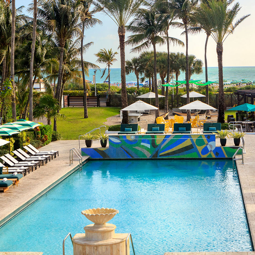 Kimpton Surfcomber Hotel