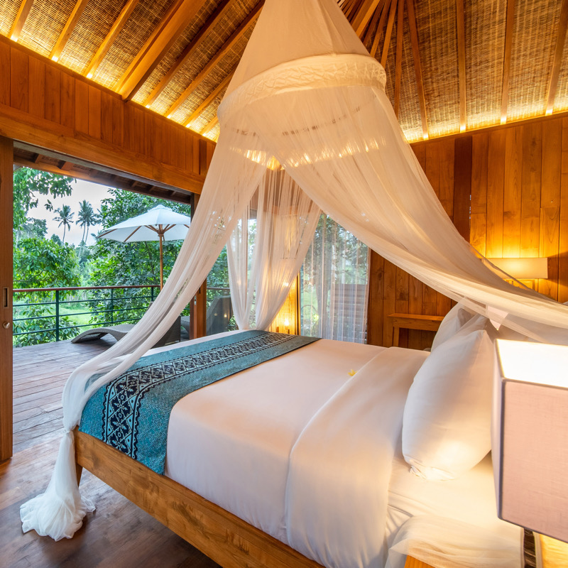 Deluxe Suite with Private Hot Tub