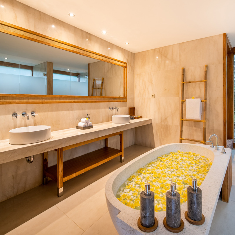 Deluxe Suite with Private Hot Tub