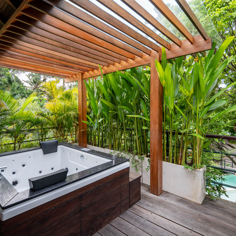 Deluxe Suite with Private Hot Tub