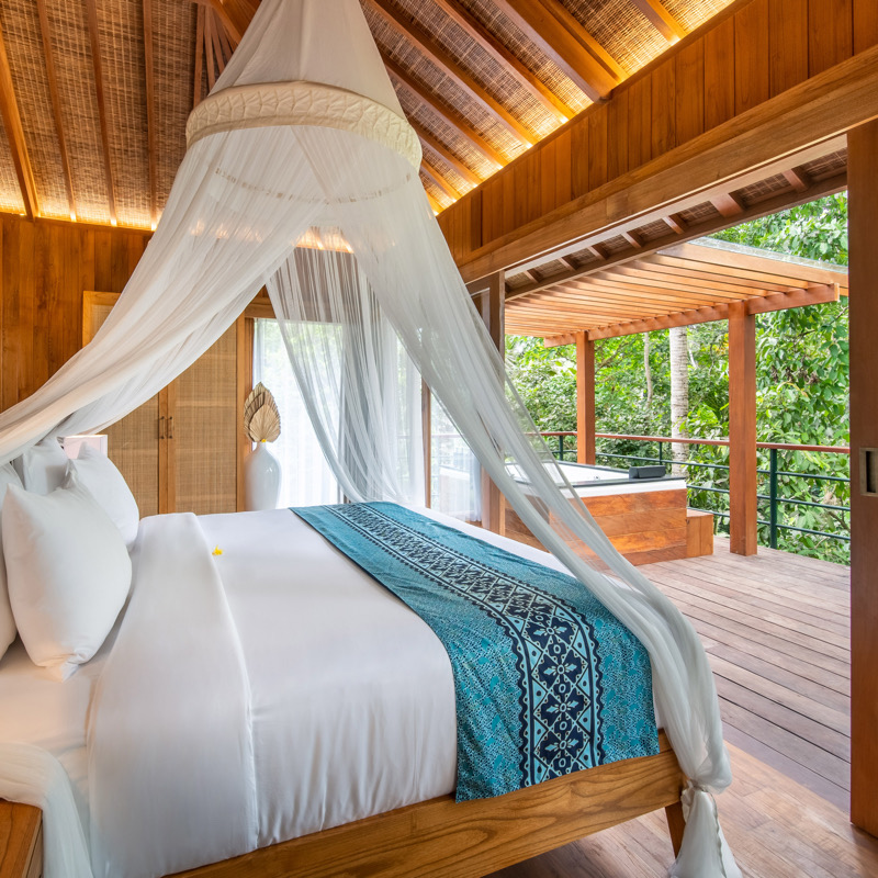 Deluxe Suite with Private Hot Tub