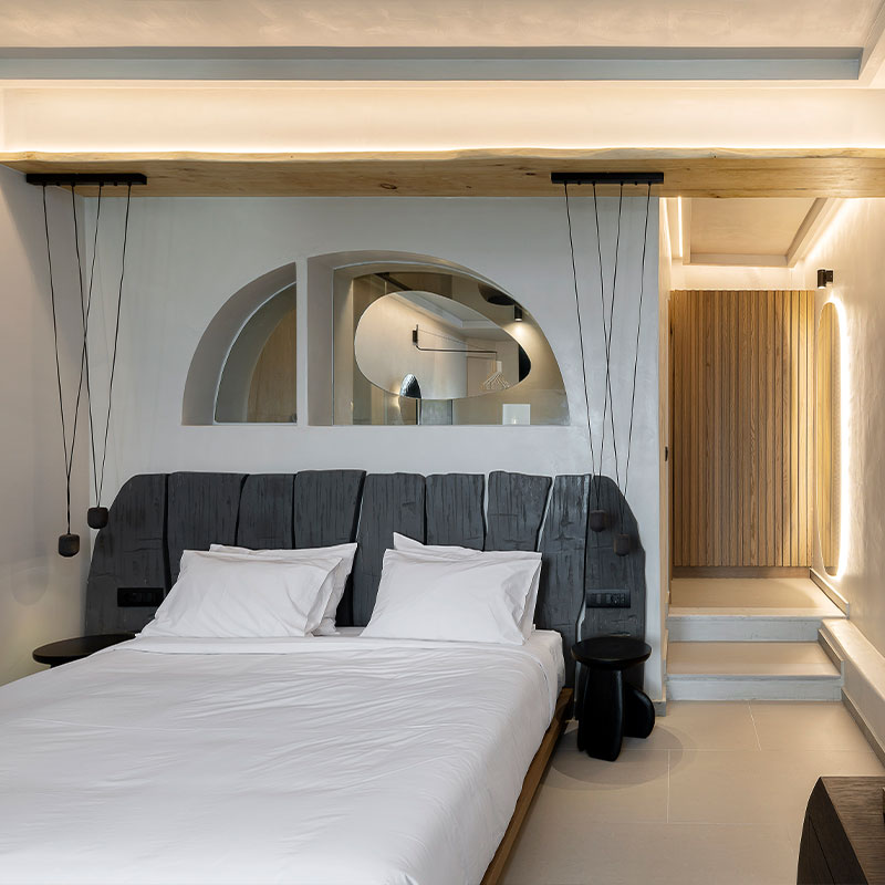 Cave Suite with Outdoor hot tub